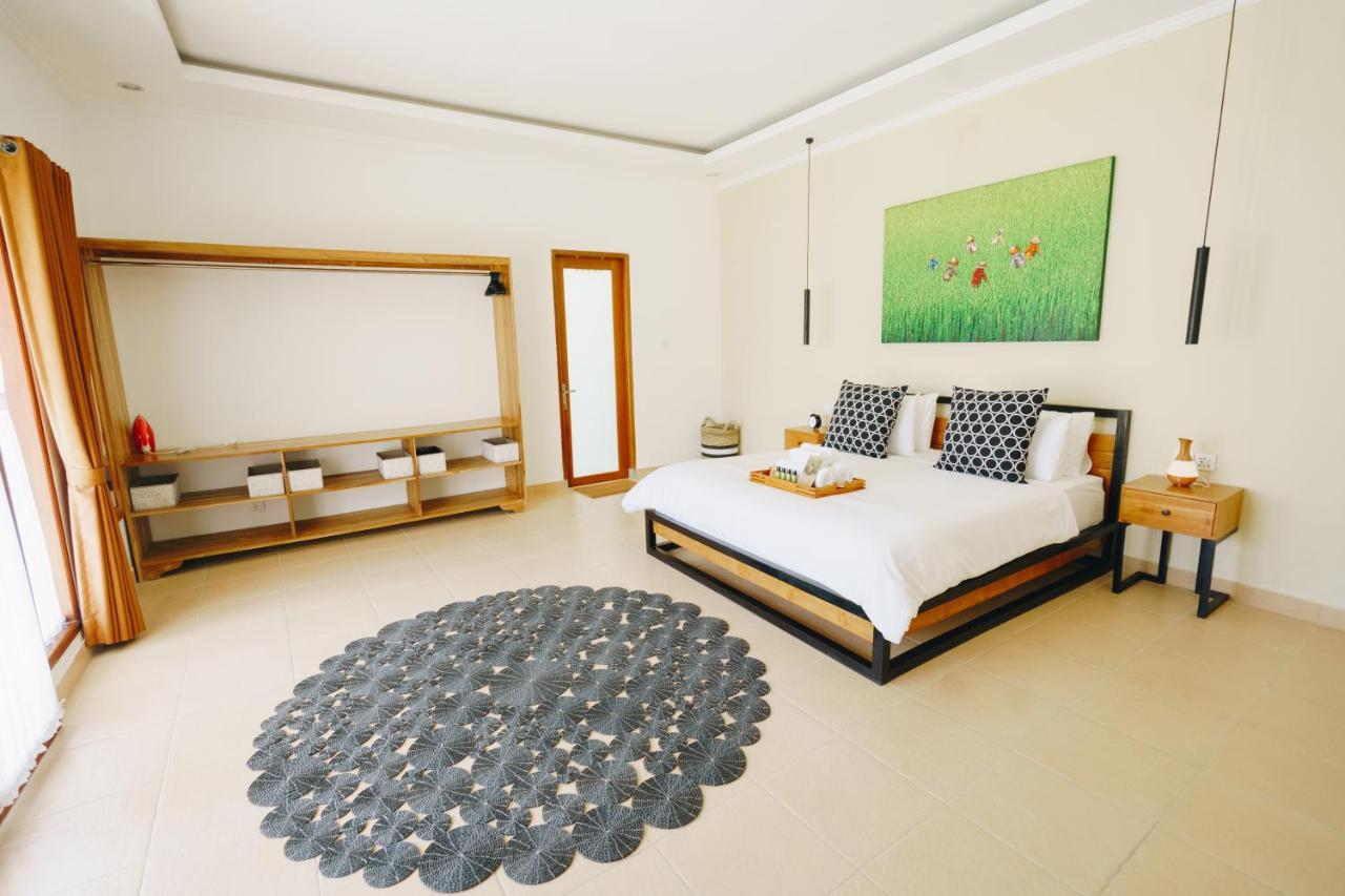 Villa Orked 3 With Family Room Seminyak エクステリア 写真