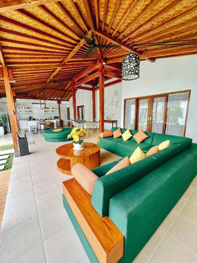Villa Orked 3 With Family Room Seminyak エクステリア 写真
