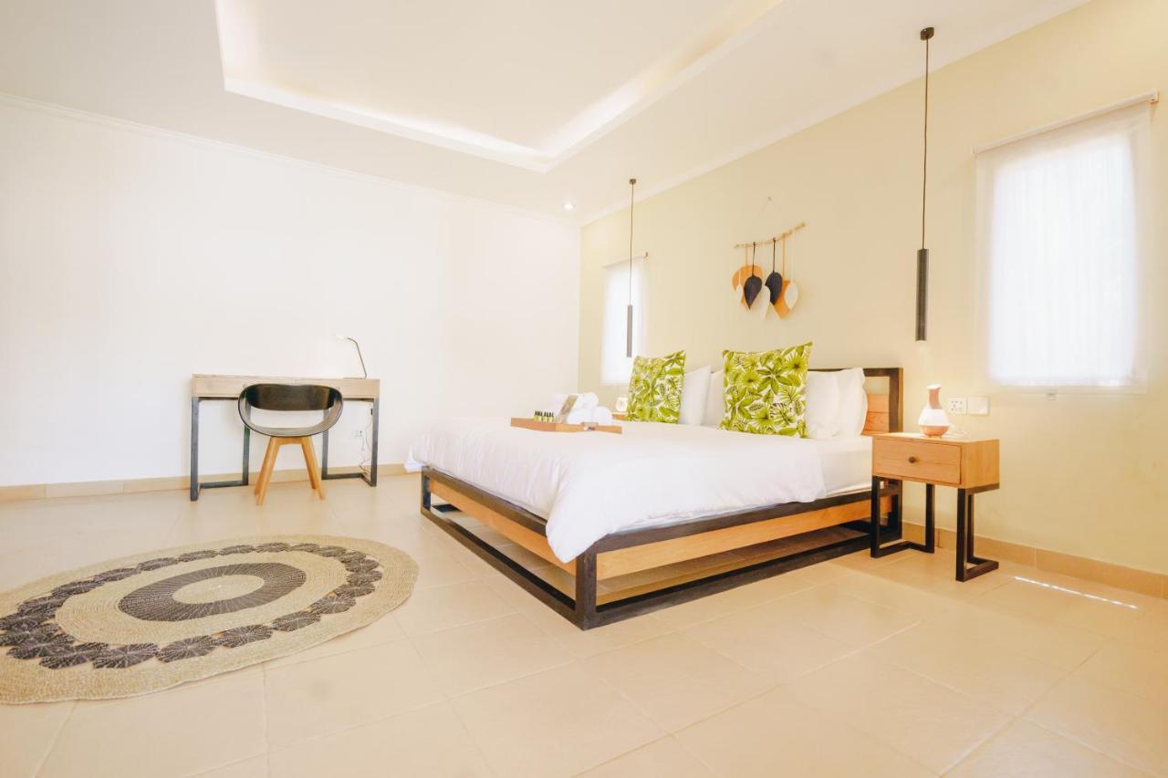 Villa Orked 3 With Family Room Seminyak エクステリア 写真