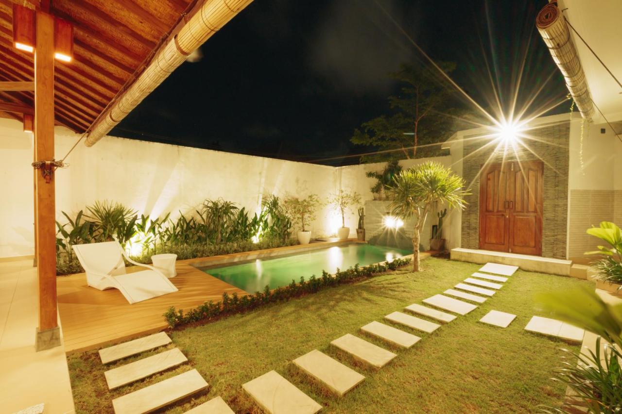 Villa Orked 3 With Family Room Seminyak エクステリア 写真