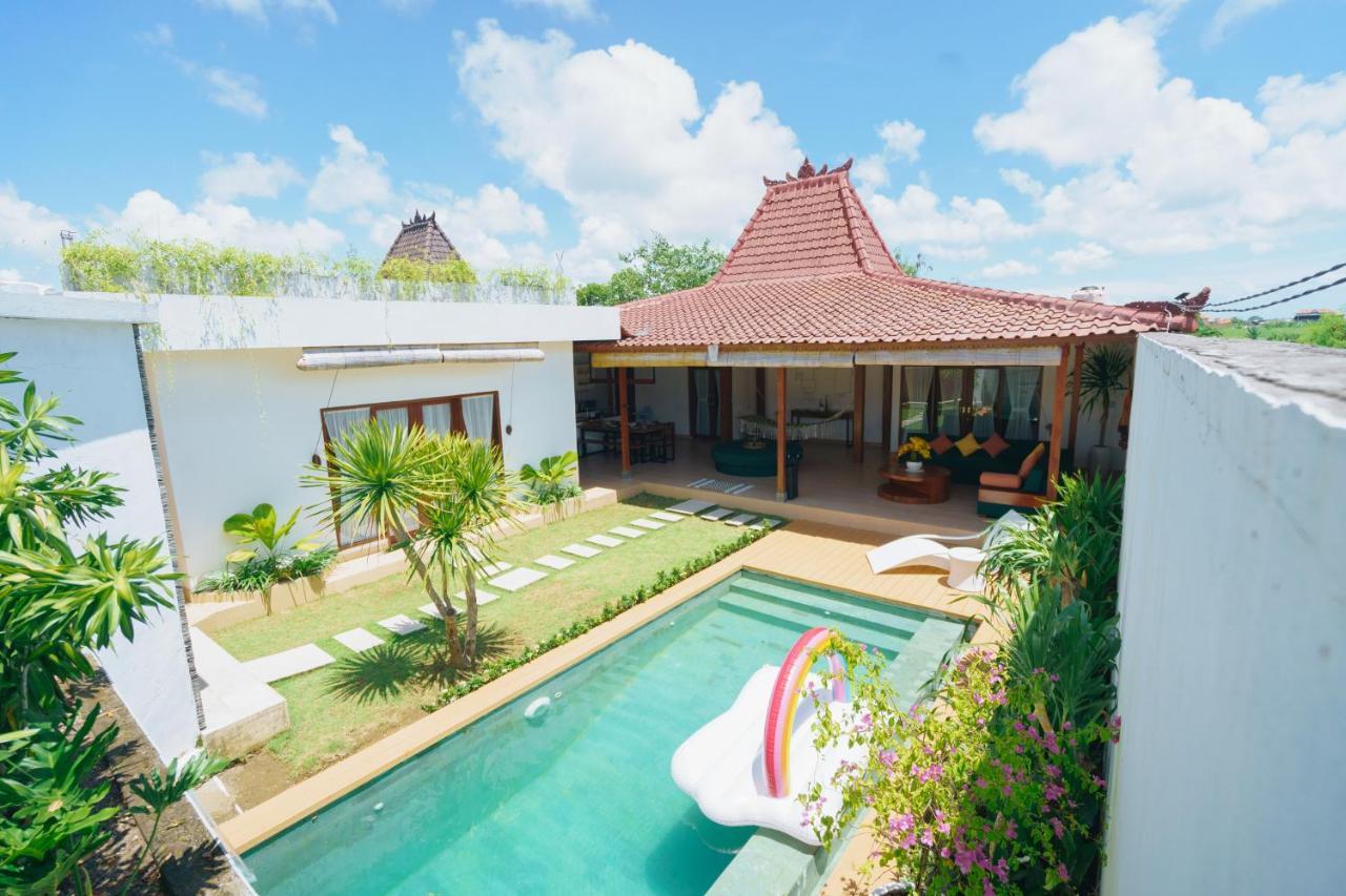 Villa Orked 3 With Family Room Seminyak エクステリア 写真