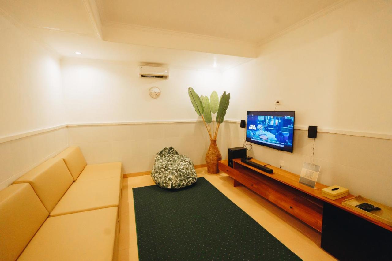 Villa Orked 3 With Family Room Seminyak エクステリア 写真